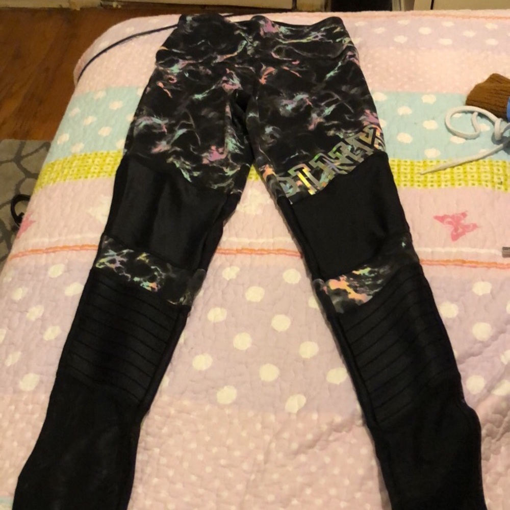 PINK Ultimate Leggings